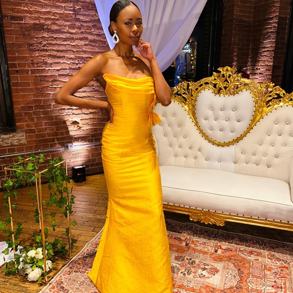 NEW Yellow/Gold Evening Gown - Picture 4 of 5